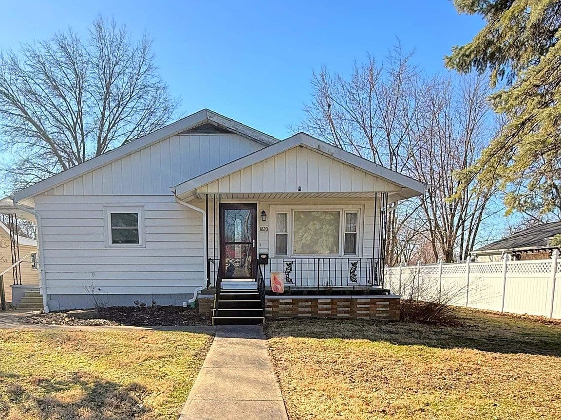 Primary listing photo