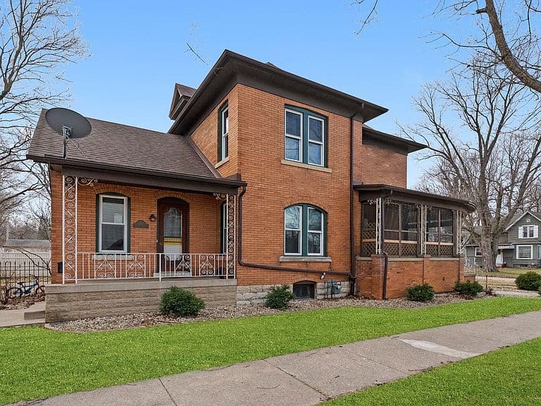 Listing photo 4