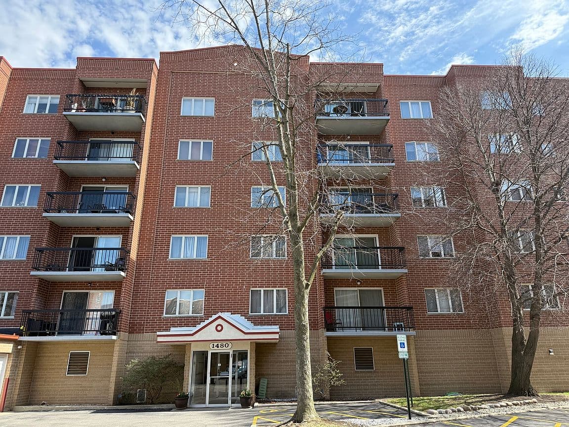 Primary listing photo