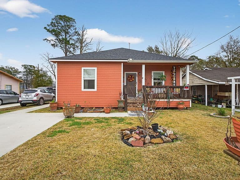 Listing photo 5