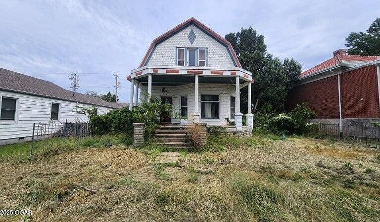 Listing photo 2