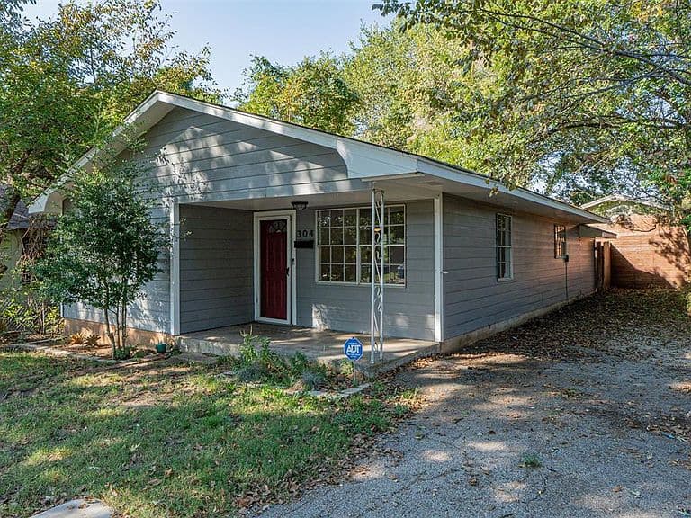 Listing photo 4