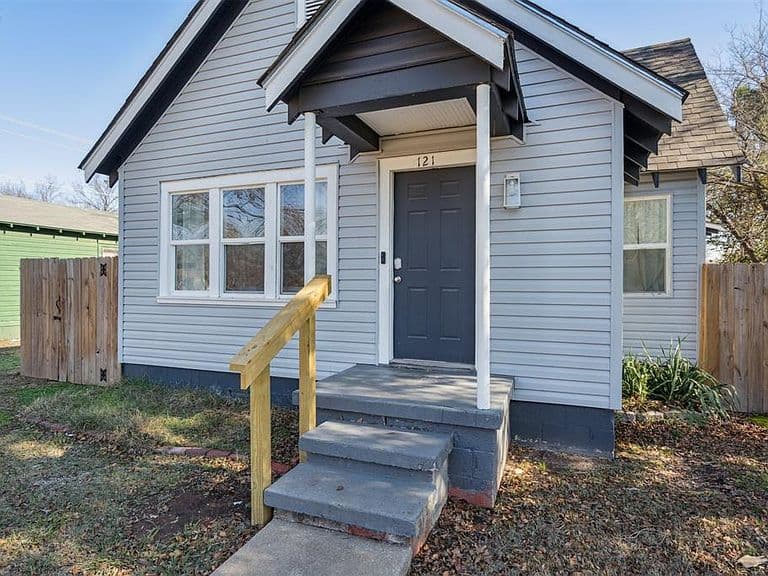 Listing photo 4