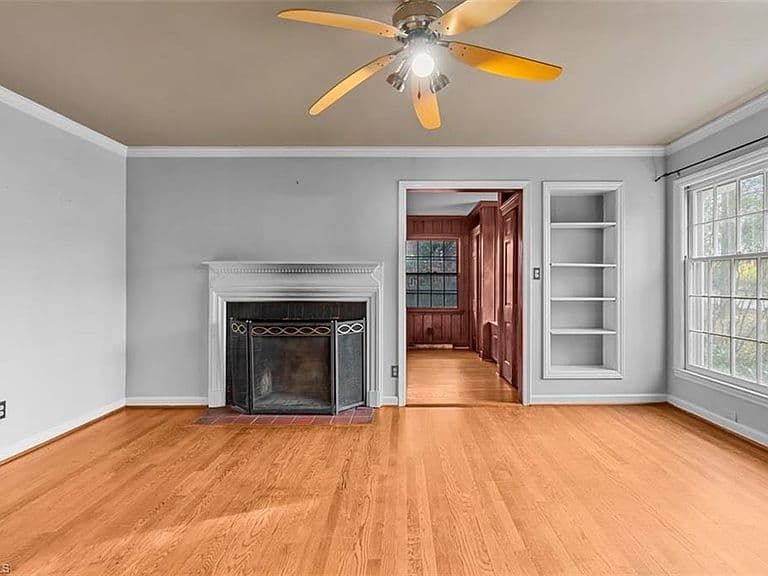 Listing photo 5
