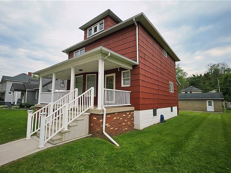 Listing photo 2