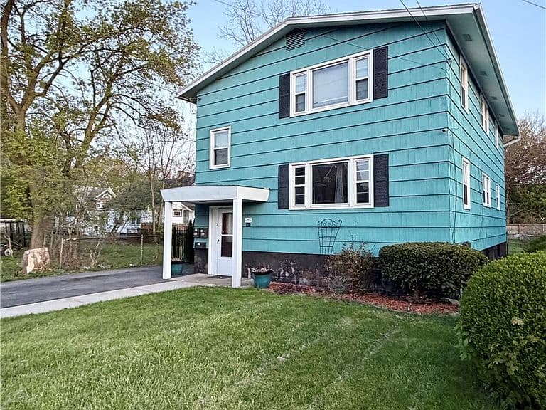 Listing photo 4