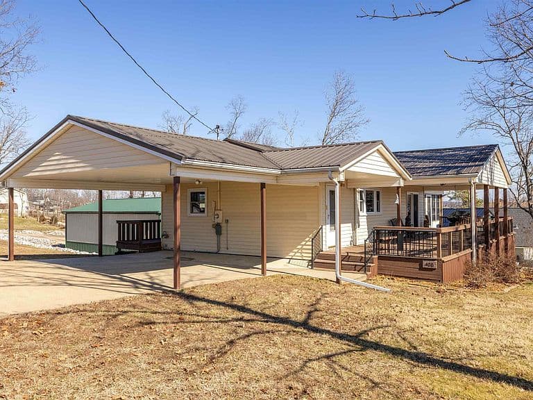 Listing photo 3