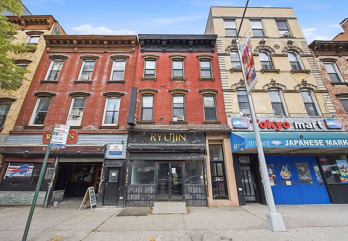 Primary listing photo