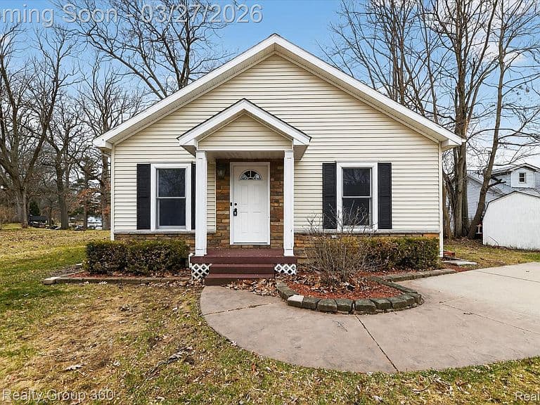 Listing photo 3