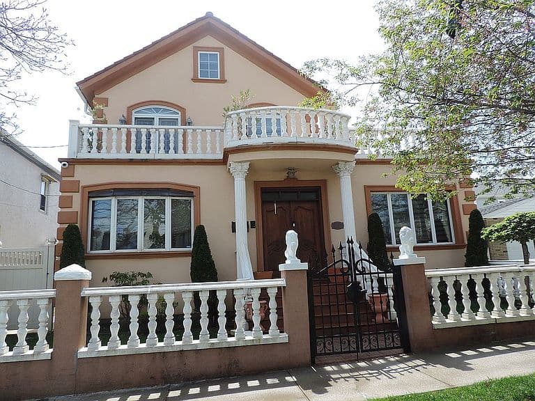 Listing photo 4