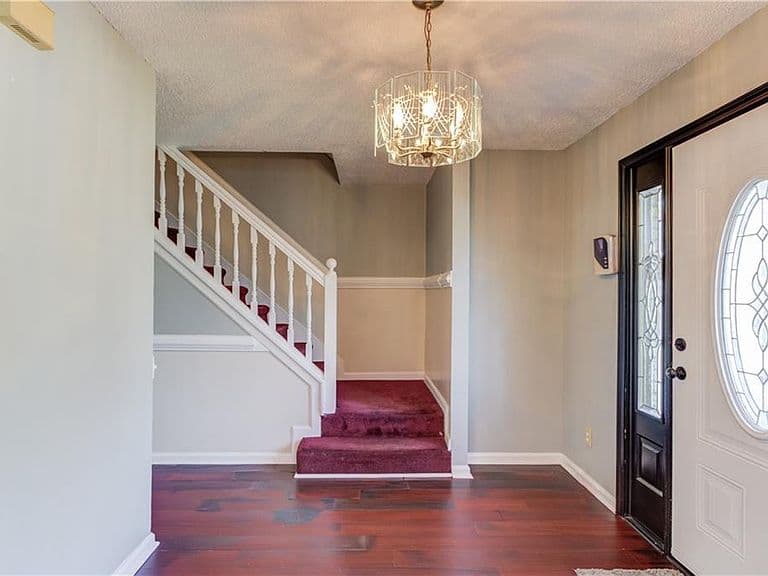 Listing photo 4