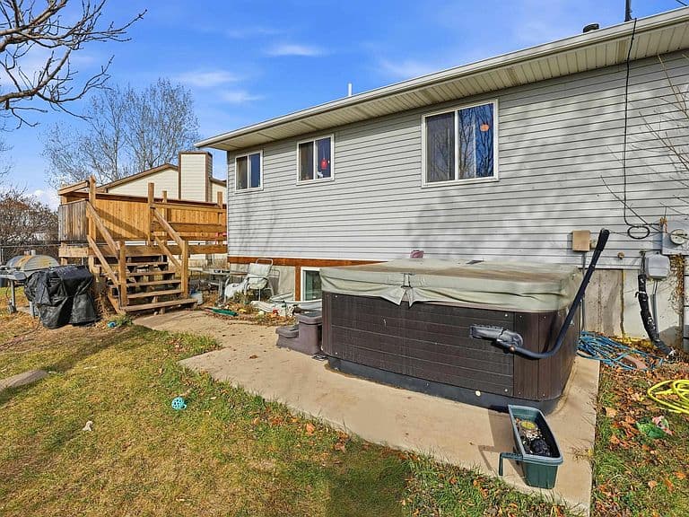 Listing photo 4