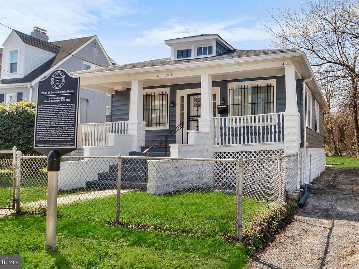 Primary listing photo