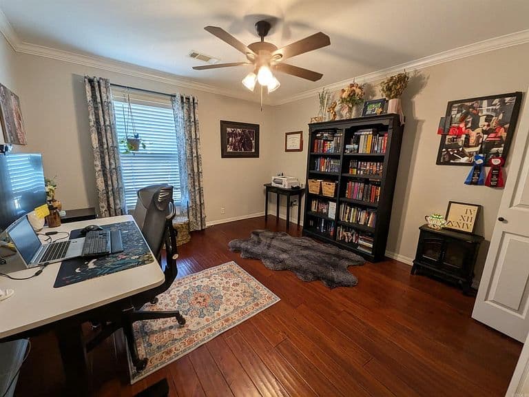 Listing photo 5