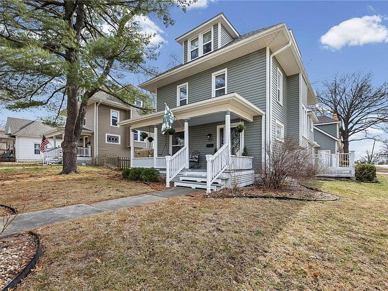 Listing photo 3