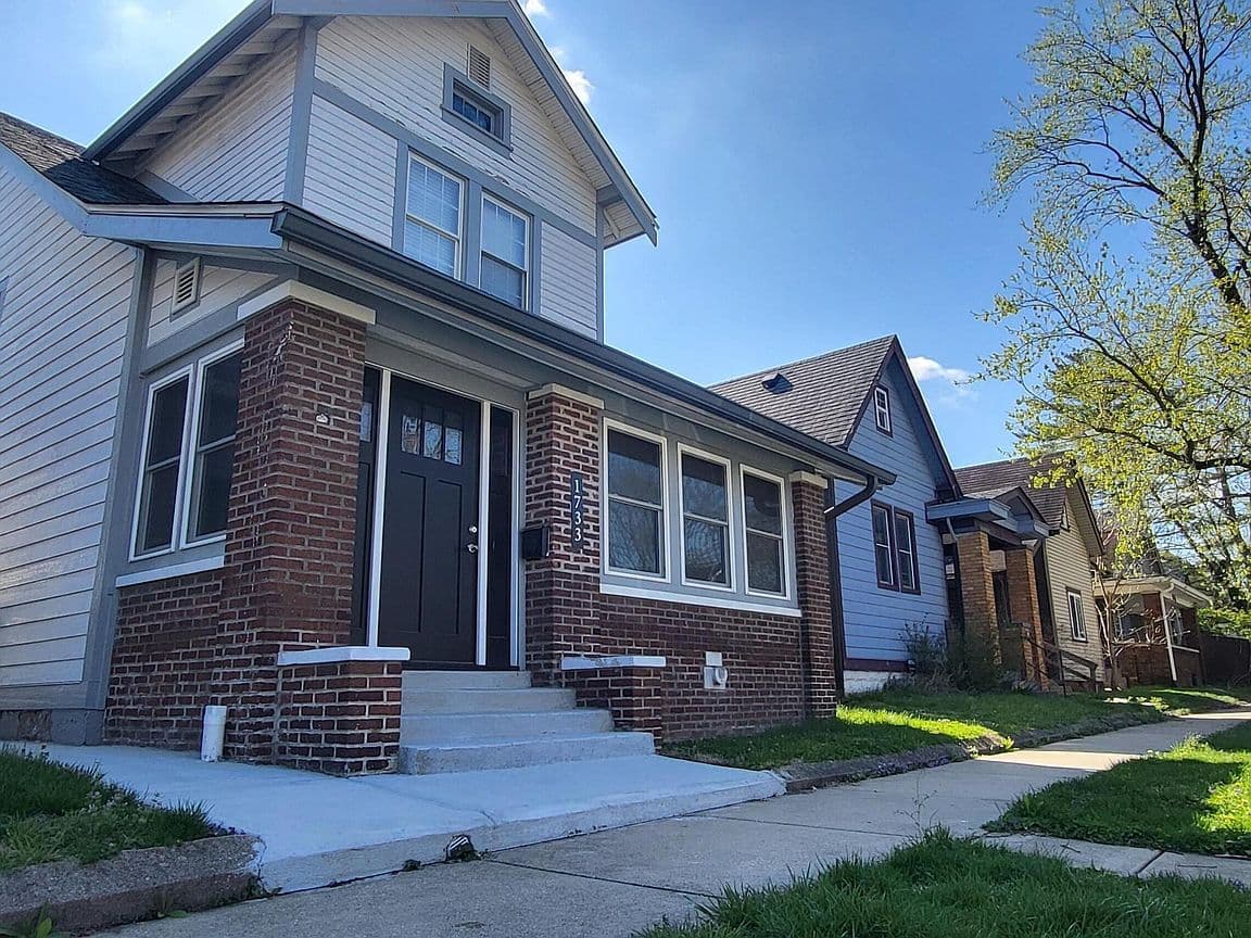 Primary listing photo