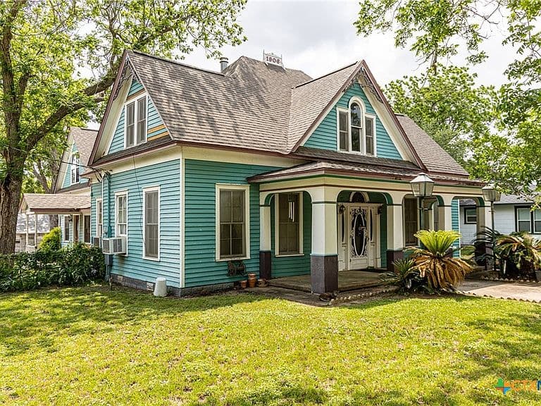 Listing photo 3