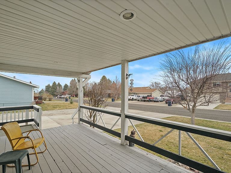Listing photo 4