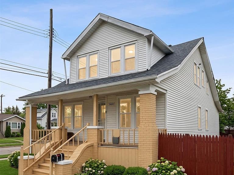 Listing photo 3