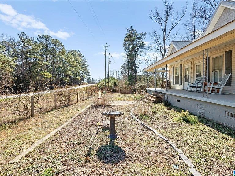 Listing photo 4