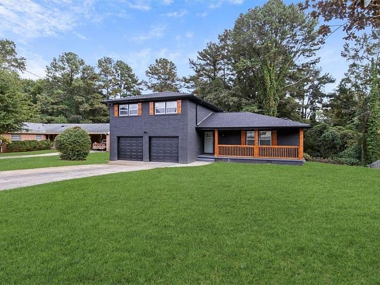 Listing photo 3
