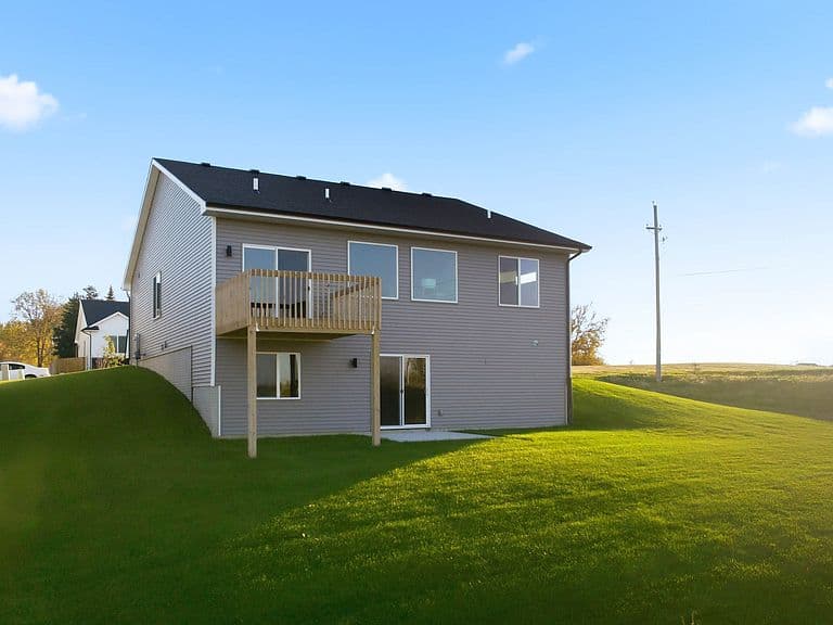 Listing photo 3