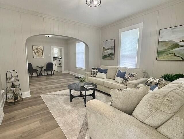 Listing photo 3