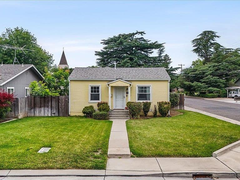 Listing photo 4