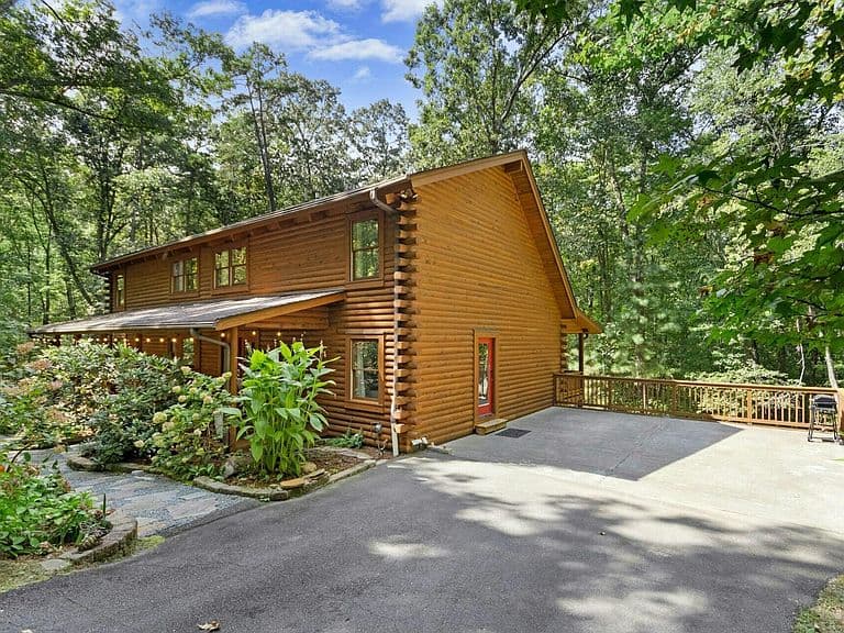 Listing photo 5