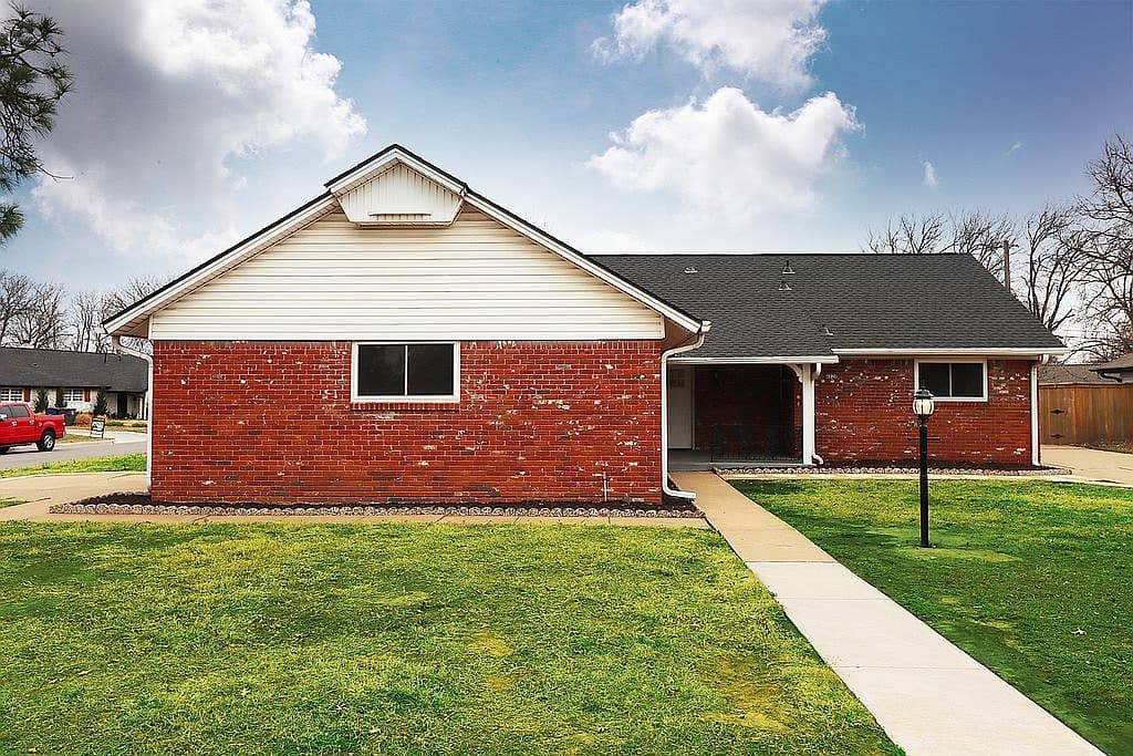Primary listing photo