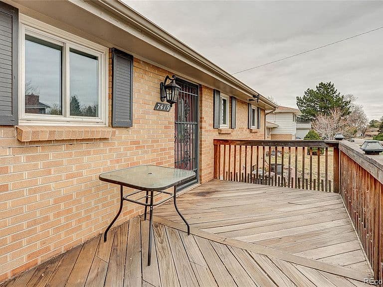 Listing photo 3