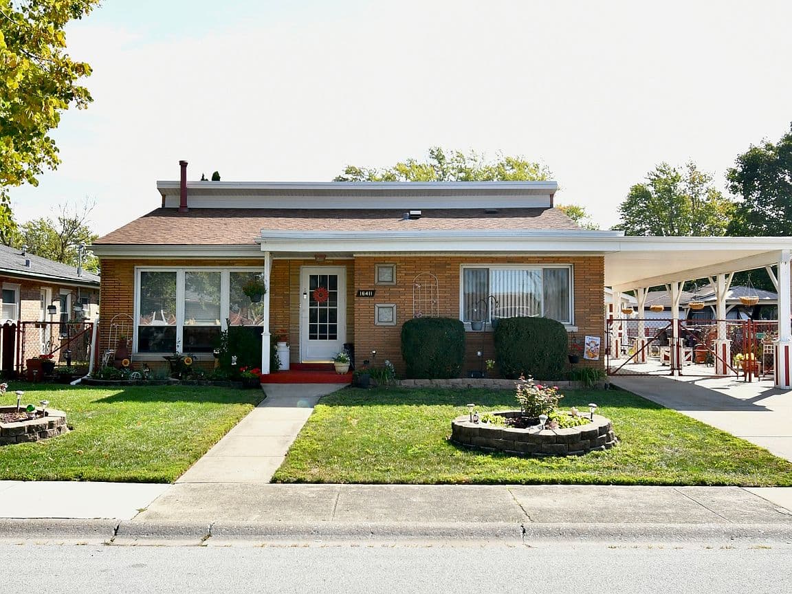 Primary listing photo