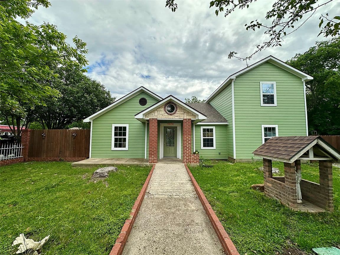Primary listing photo