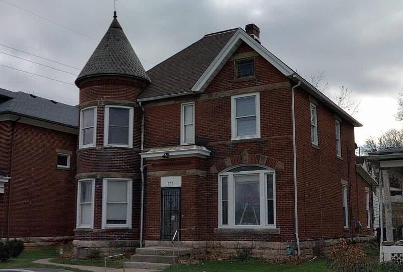 Primary listing photo
