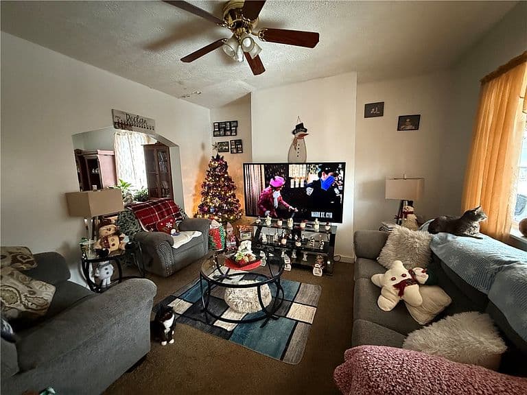 Listing photo 5
