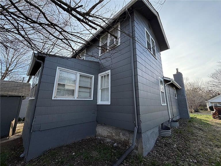 Listing photo 4