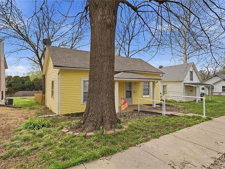 Listing photo 4