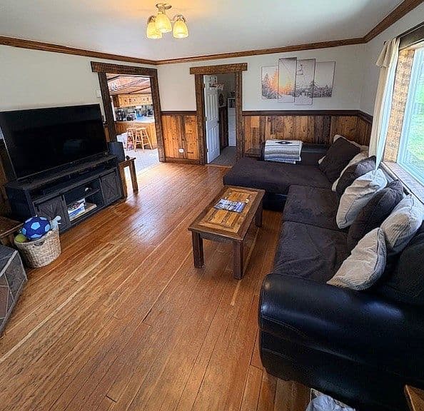 Listing photo 4