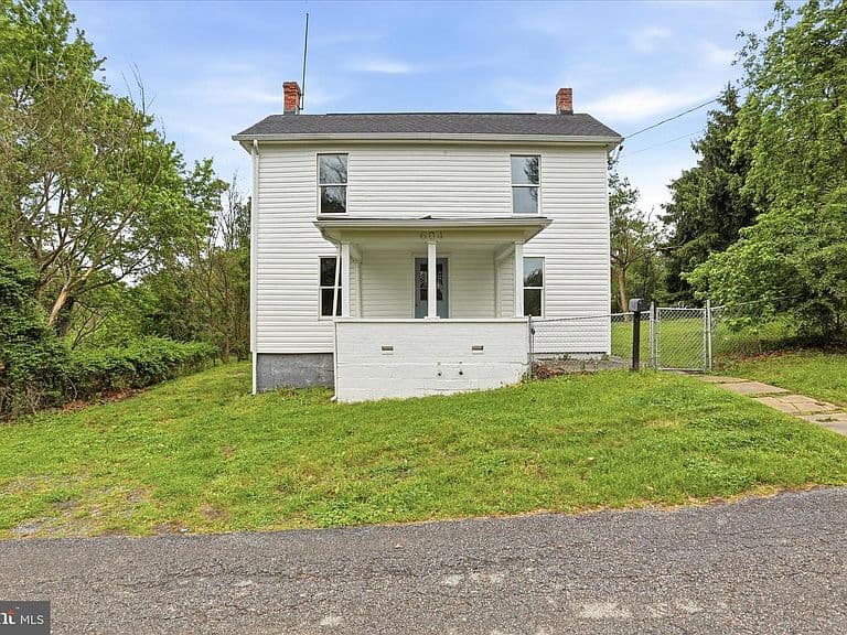 Listing photo 5