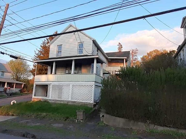 Listing photo 5
