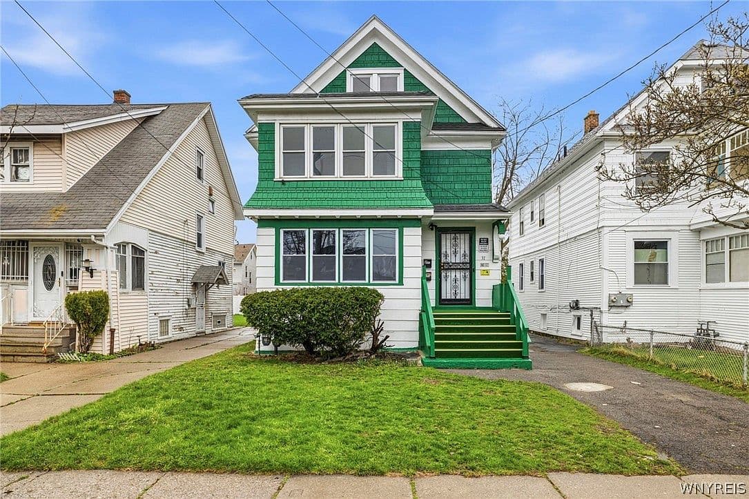 Primary listing photo