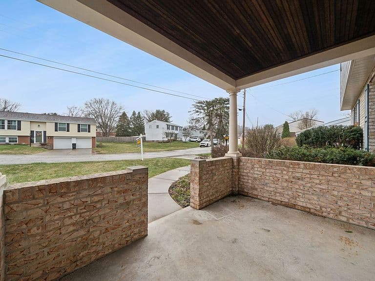 Listing photo 5