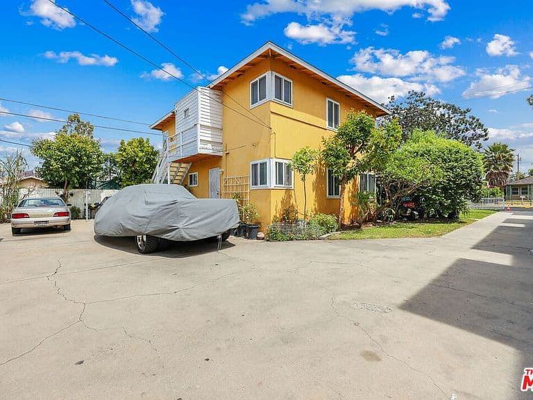 Listing photo 4