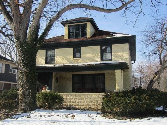 Listing photo