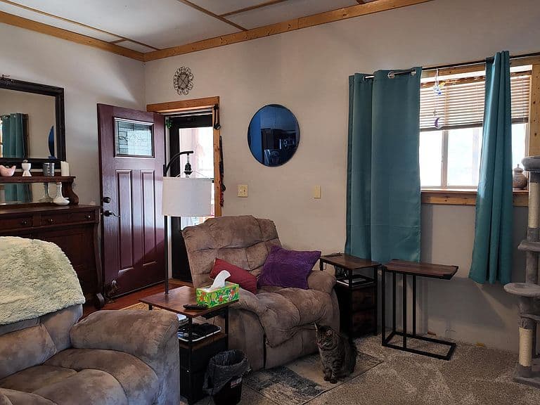 Listing photo 5