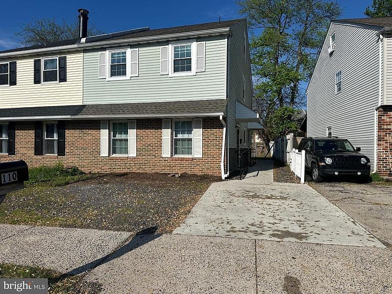 Listing photo