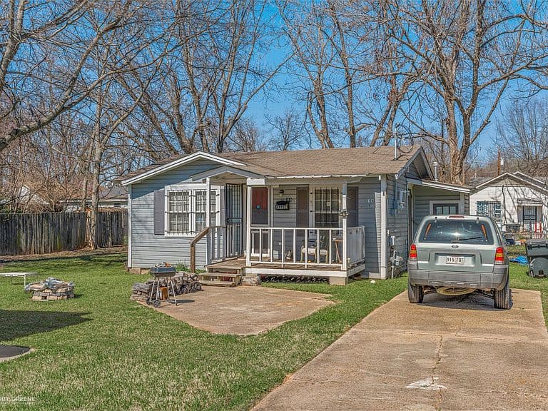 Listing photo 4