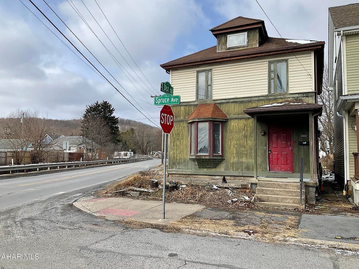 Primary listing photo