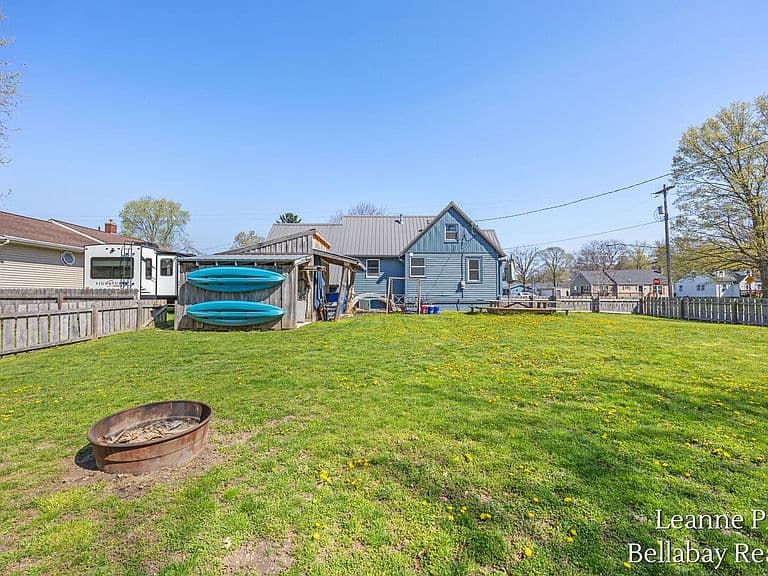 Listing photo 5