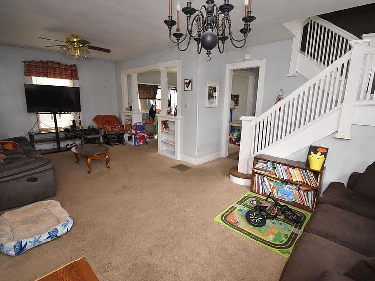 Listing photo 5